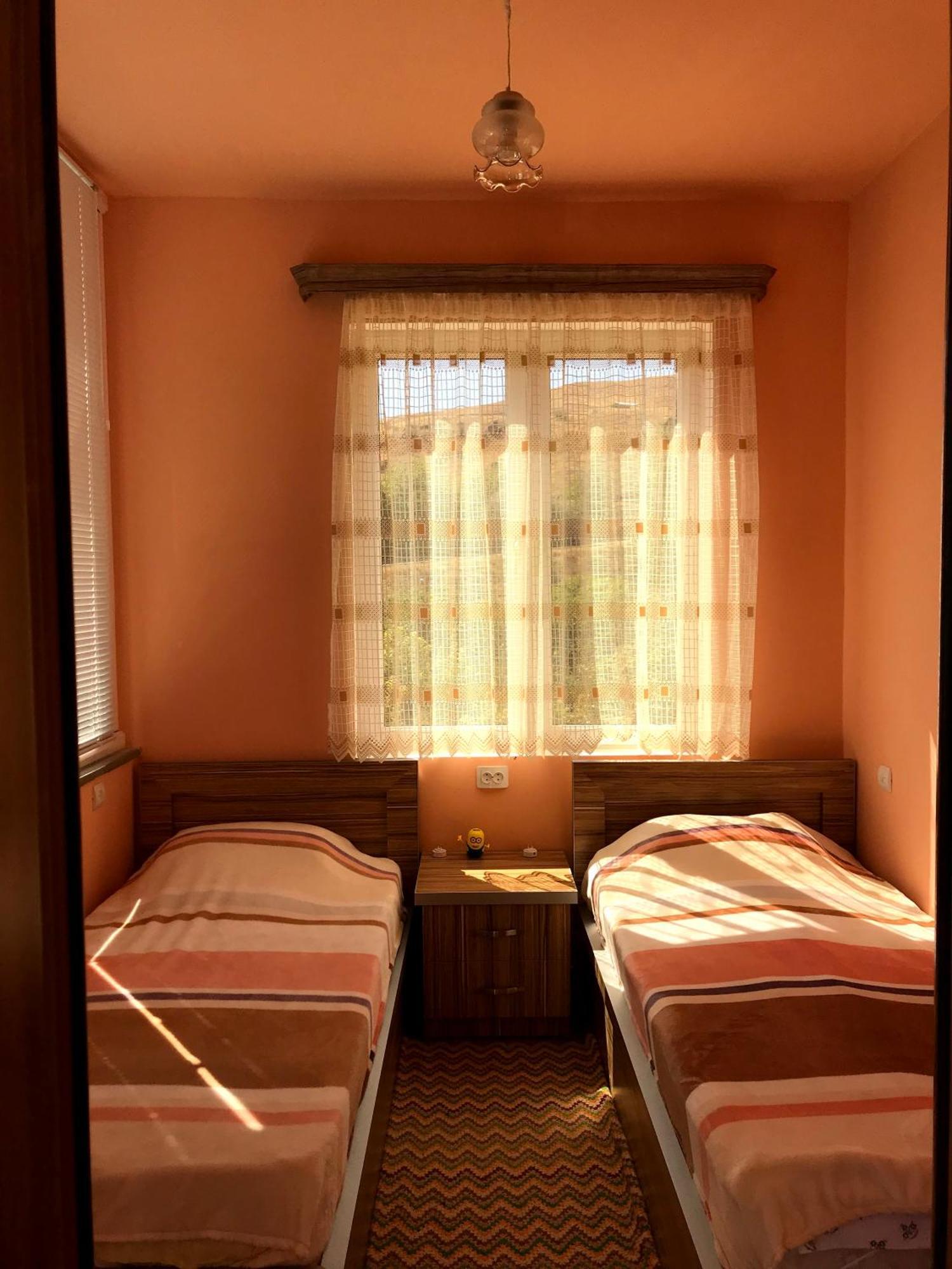 Ashot & Gohar B&B Чива Номер фото